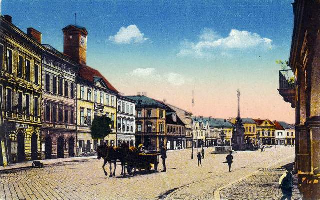 namesti1916.jpg