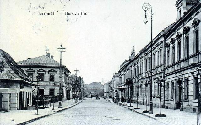husovka1908.jpg
